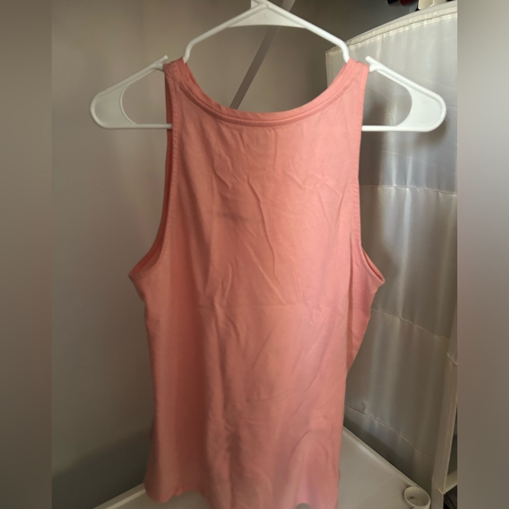 Pink Tanktop - Picture 2 of 3